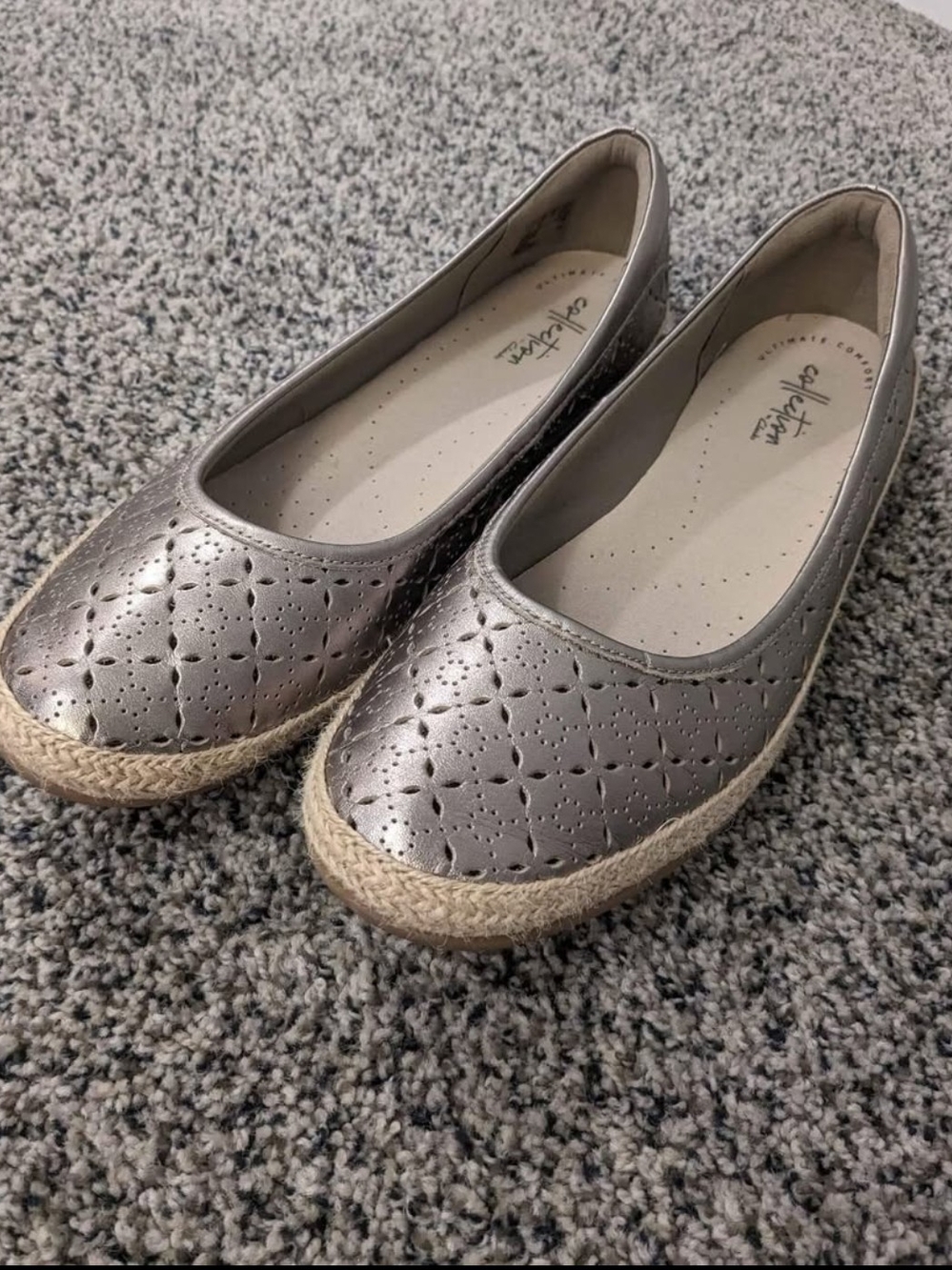 Clarks Metallic Gray Flats With Jute 9.5 Comfort Collection